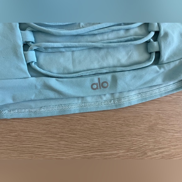 ALO yoga movement cropped sports bra tank top sea glass blue size medium - Picture 4 of 6